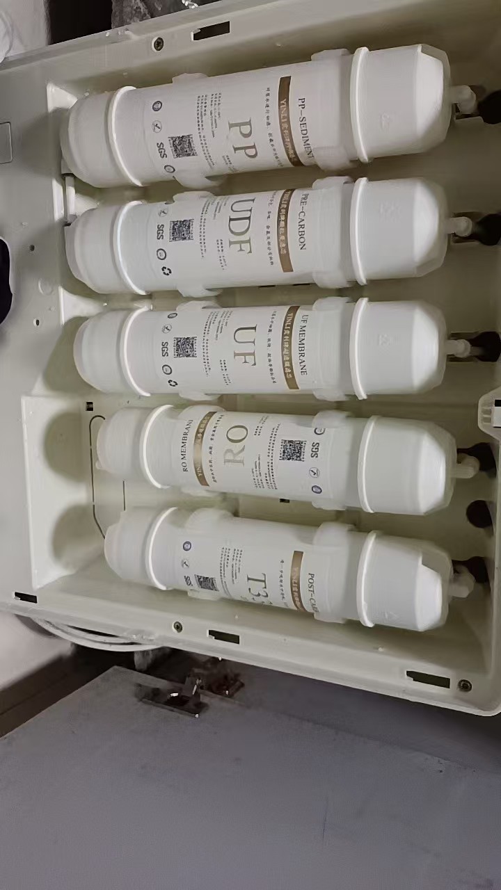 The Vereaqua cartridge fits perfectly in the GREE water pufifier PW8-5031