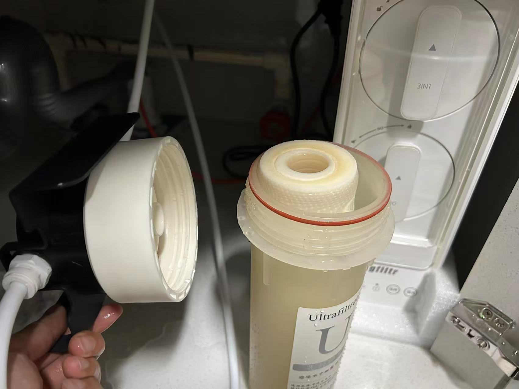 The Vereaqua cartridge fits perfectly in the KINGFILTR