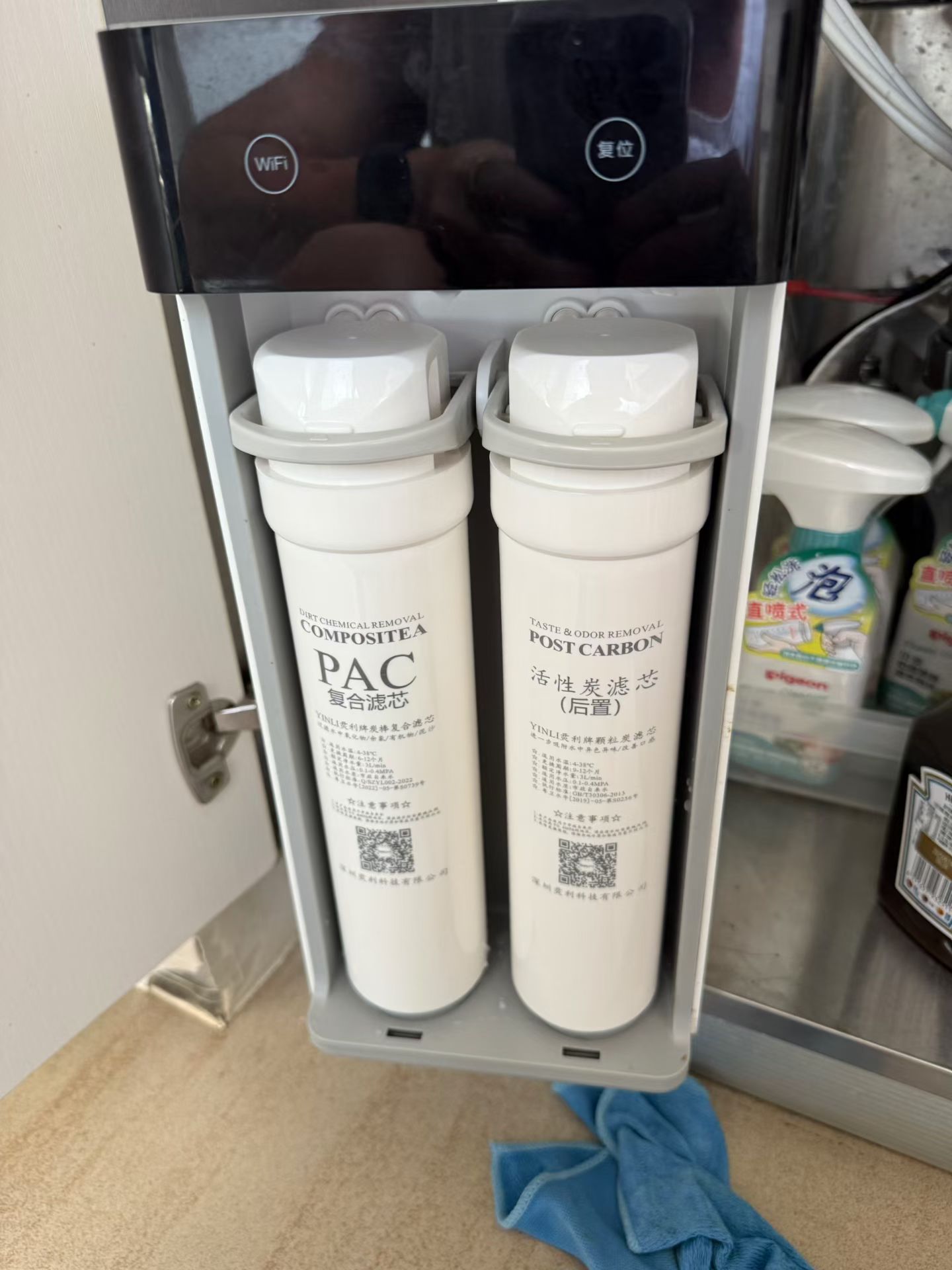 Elegant Side-Loading: Vereaqua Side-Access Quick-Connect Filters – Making Countertop System Maintena