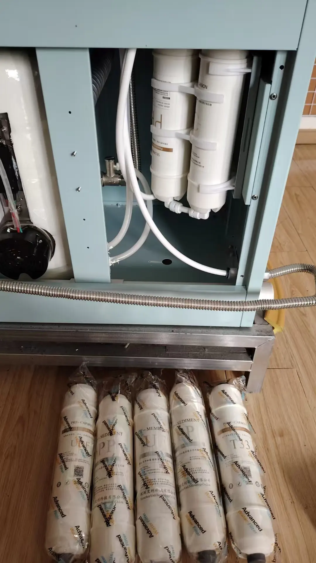 Maintenance Without Downtime: Vereaqua Twist-Lock Design – Easy Filter Changes for Beverage Shop Sta